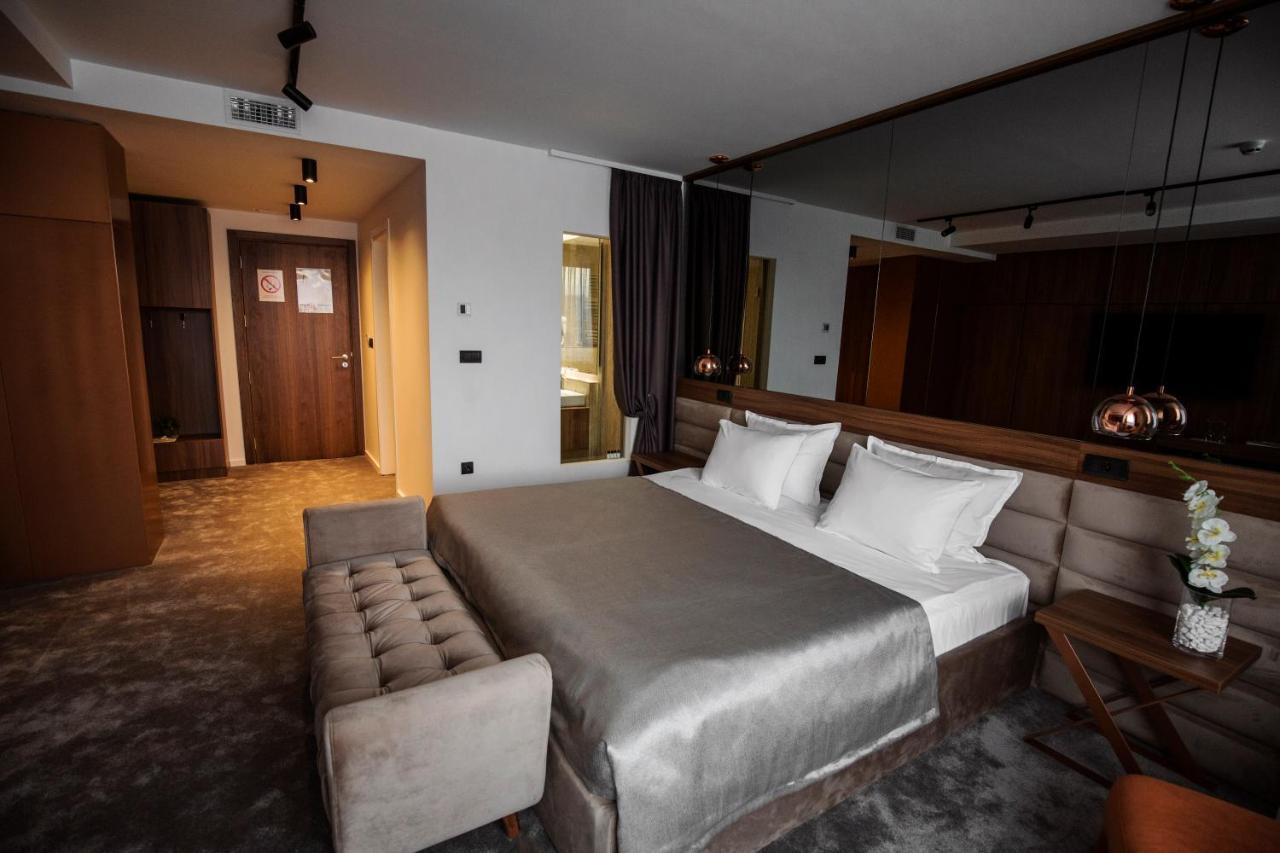 New City Hotel & Restaurant Ni Extérieur photo