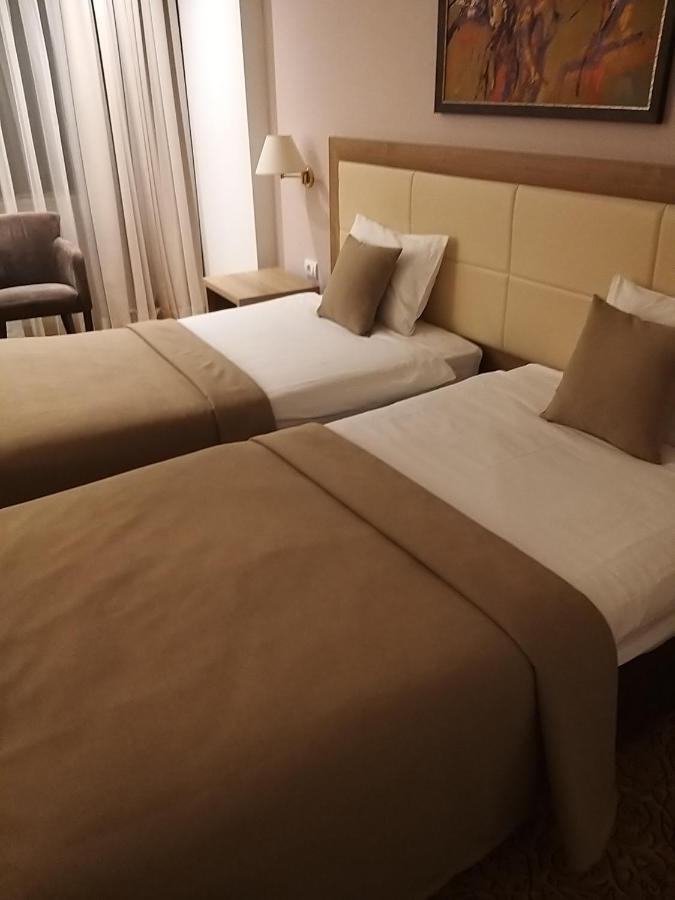 New City Hotel & Restaurant Ni Extérieur photo