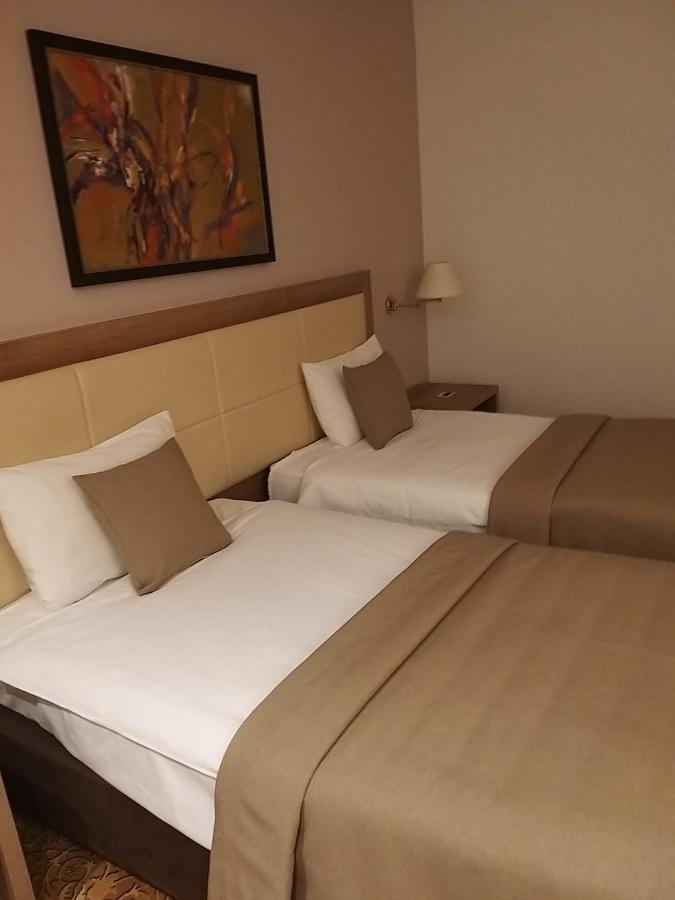 New City Hotel & Restaurant Ni Extérieur photo