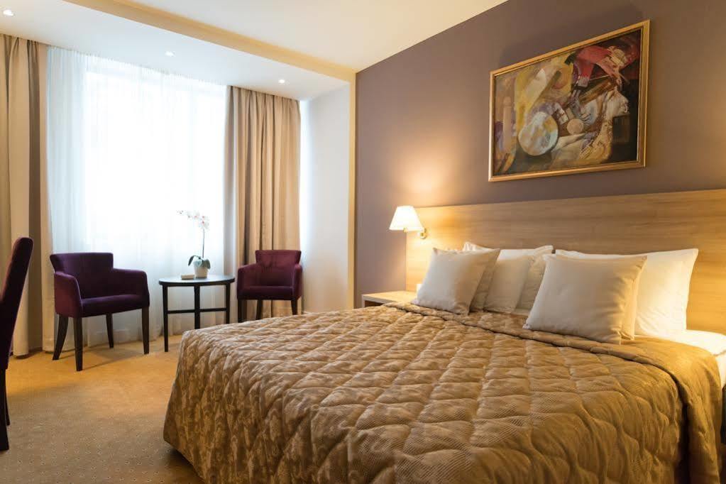 New City Hotel & Restaurant Ni Extérieur photo