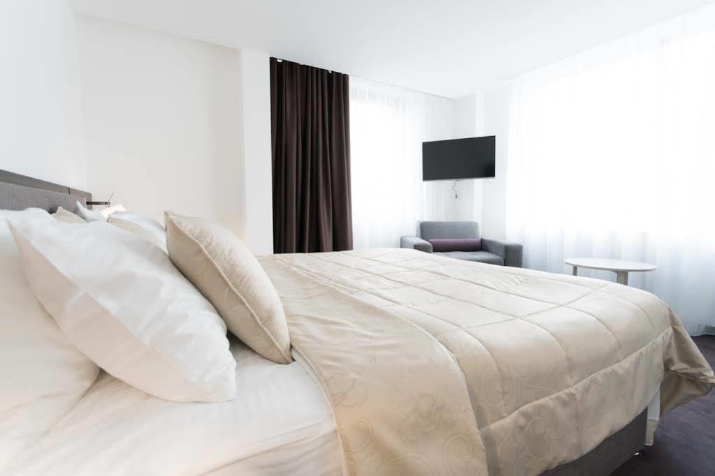 New City Hotel & Restaurant Ni Extérieur photo