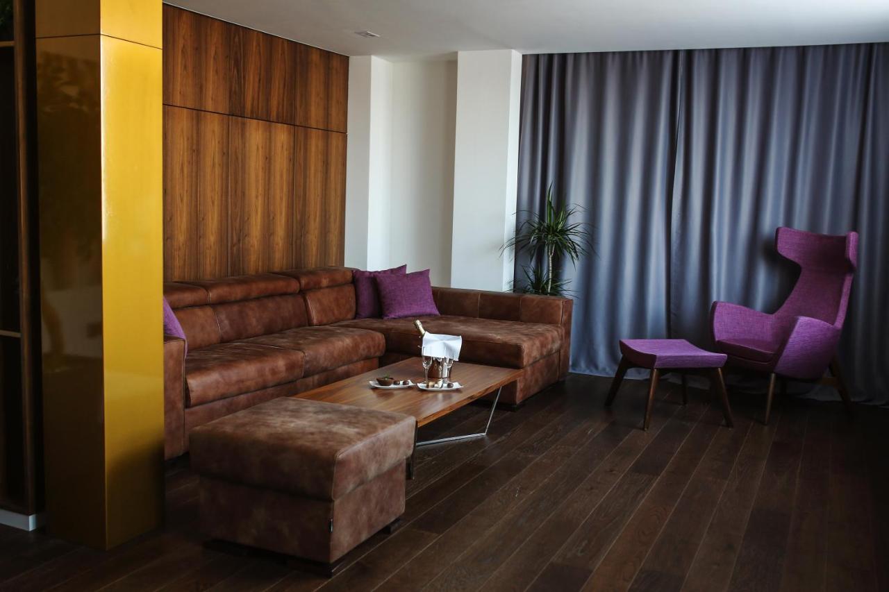 New City Hotel & Restaurant Ni Extérieur photo